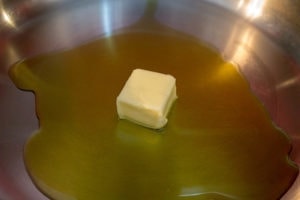 Oil and butter in frying pan