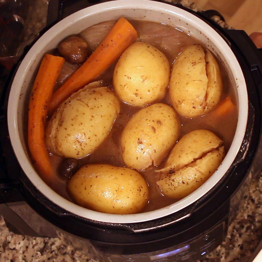 Ninja Foodi Pot Roast with Gravy - Kinda Healthy Recipes