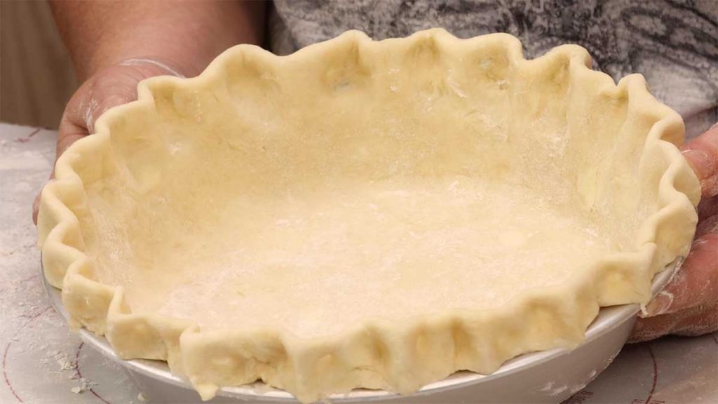 Homemade Pie Crust with scalloped edges