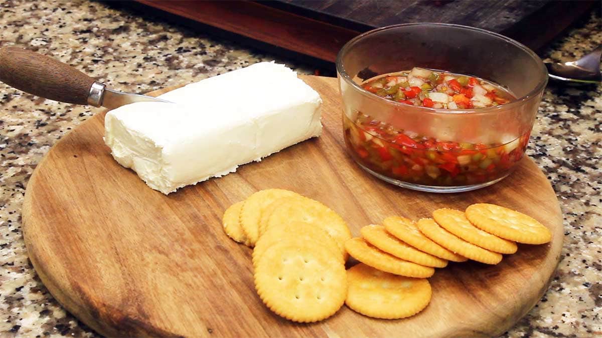 pepper and onion relish with cream cheese and crackers