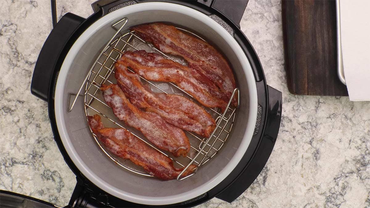 steam crisp bacon after 9 minutes.