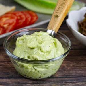 Ranch flavored avocado mayonnaise in a bowl.